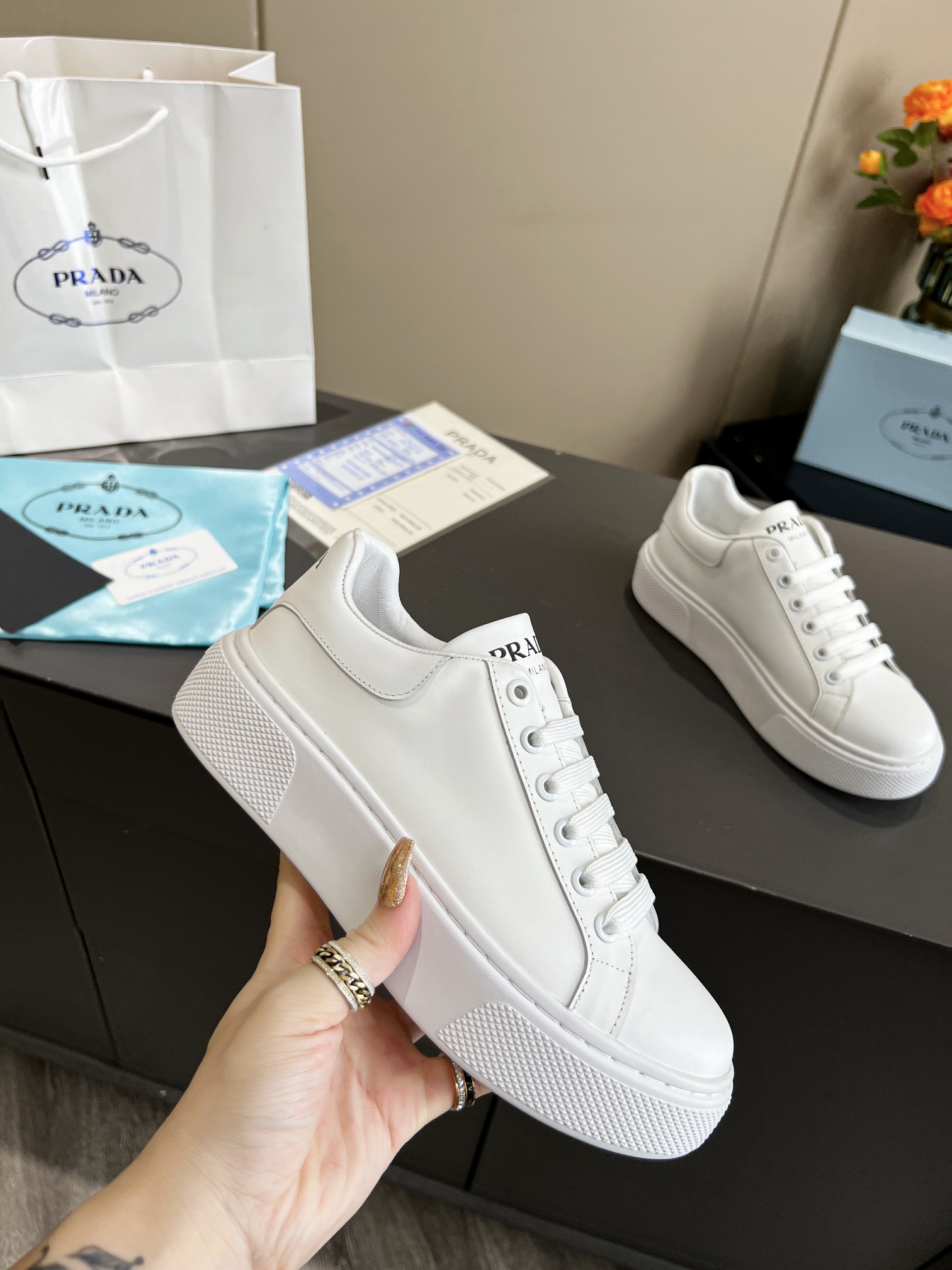 Prada Women Leather Sneakers-0021 35-41