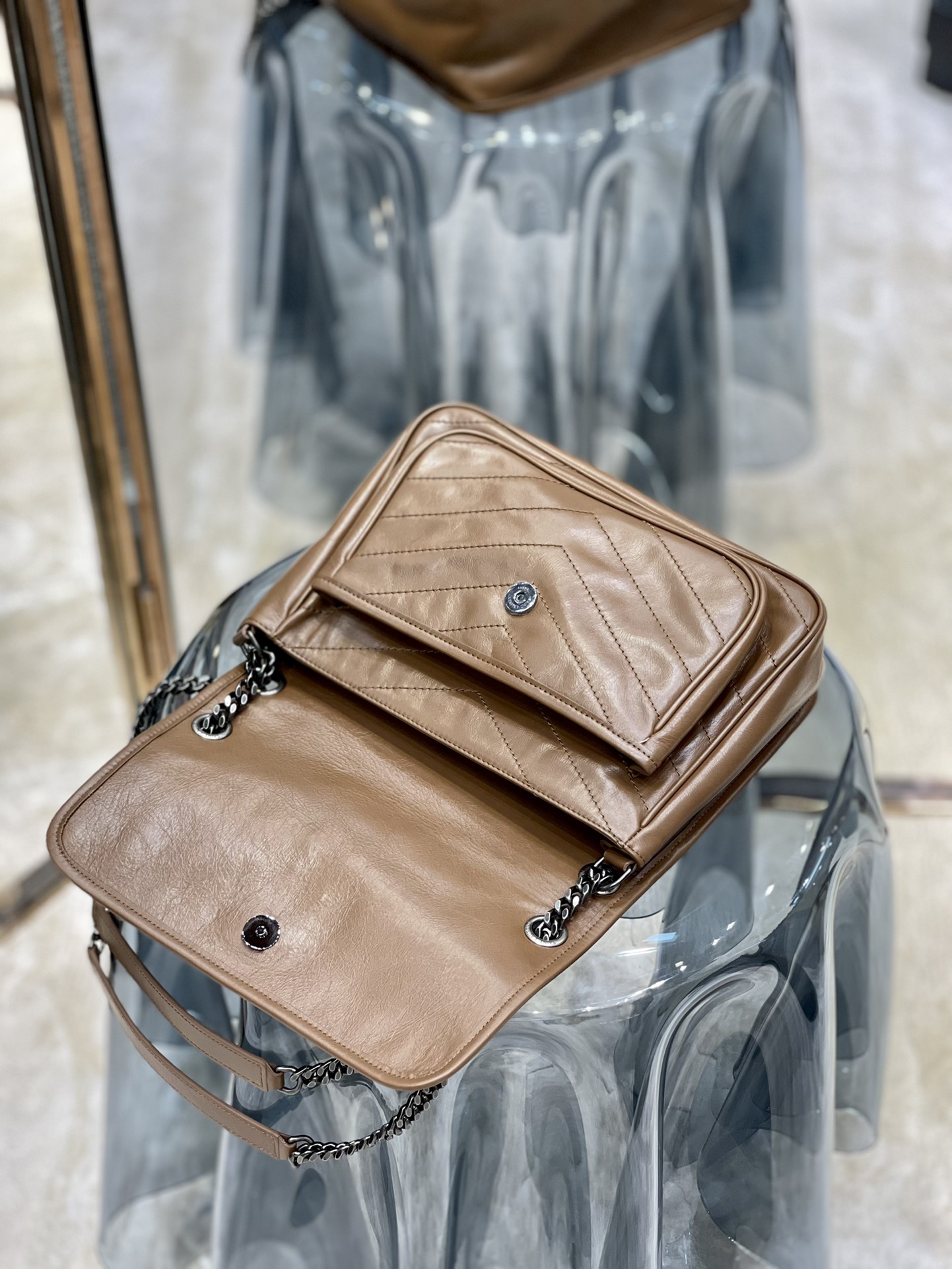 Replcai Saint Laurent NIKI Small Bag in Crinkled Vintage Leather Silver