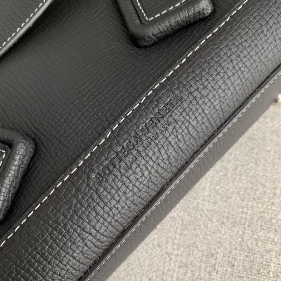 Replica Bottega Veneta Arco 33 Bag In Palmellato Calf Black