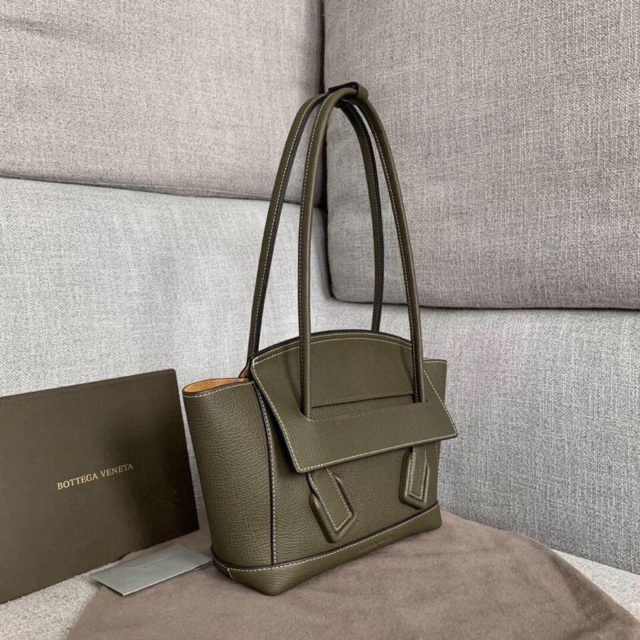 Replica Bottega Veneta Arco 33 Bag In Palmellato Calf Green