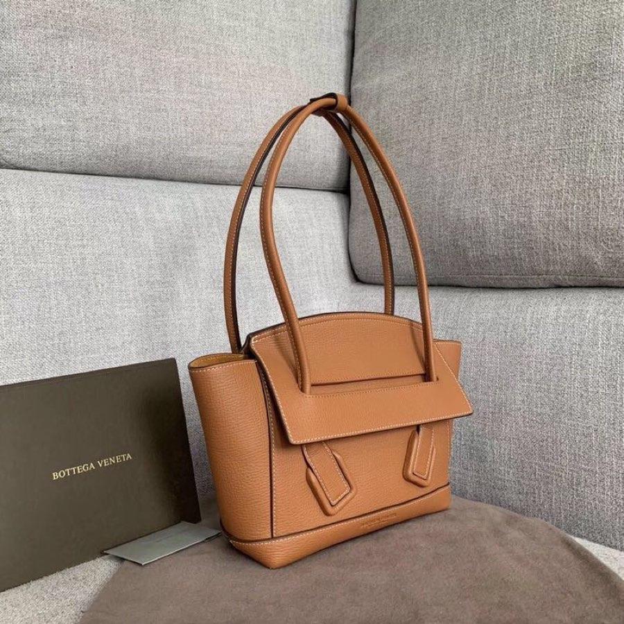 Replica Bottega Veneta Arco 33 Bag In Palmellato Calf Wood