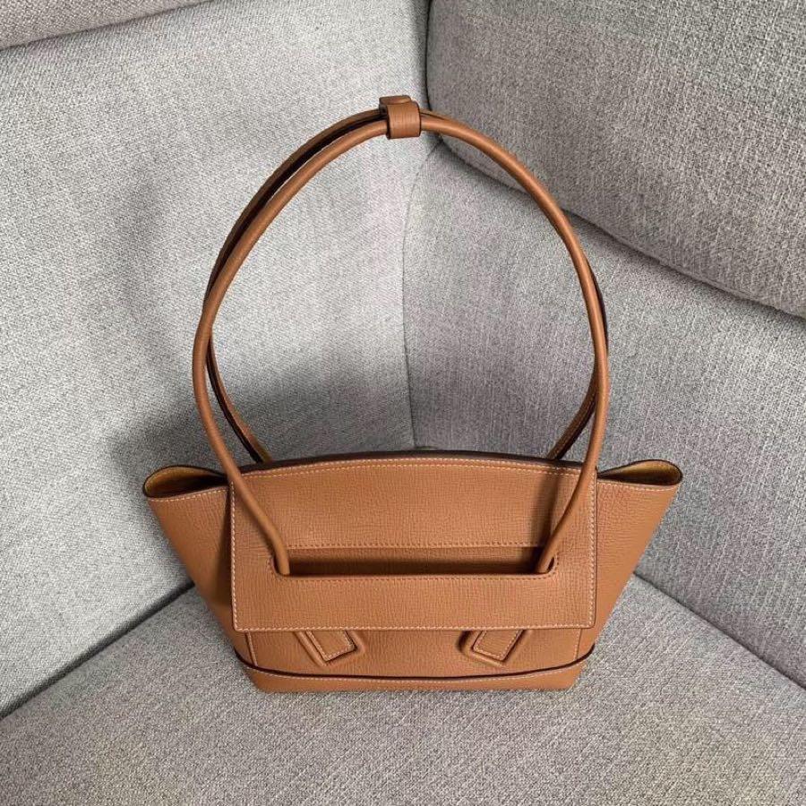 Replica Bottega Veneta Arco 33 Bag In Palmellato Calf Wood