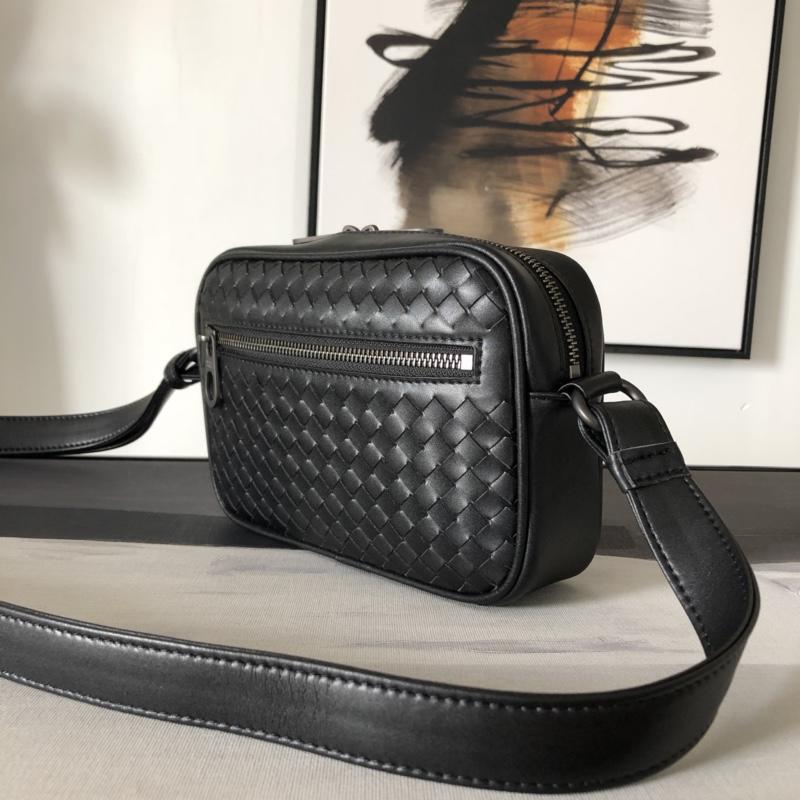 Replica Bottega Veneta Men Nero Intrecciato Messenger Bag Black