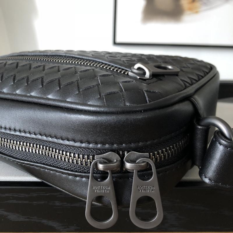 Replica Bottega Veneta Men Nero Intrecciato Messenger Bag Black