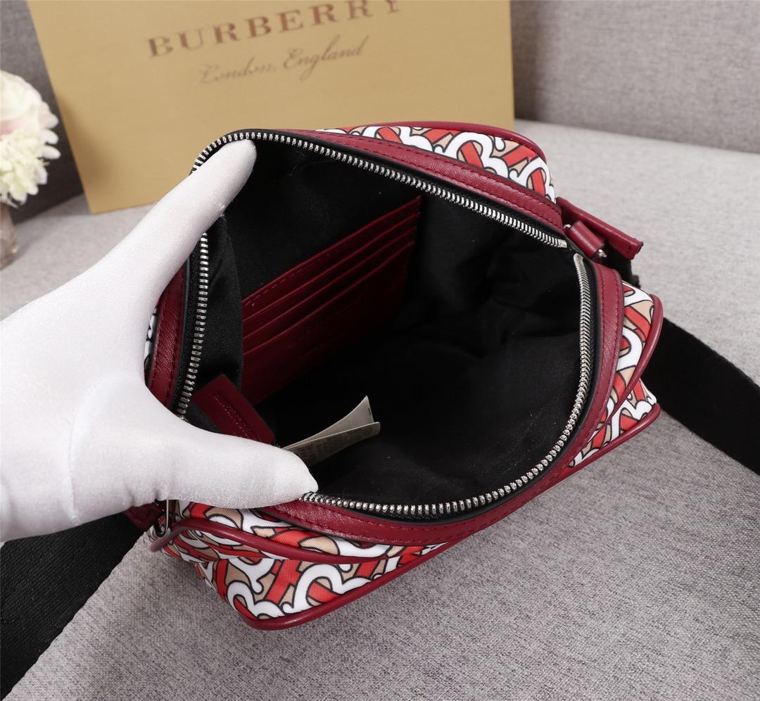 Replica Burberry Men 80116771 Monogram Print and Leather Crossbody Bag