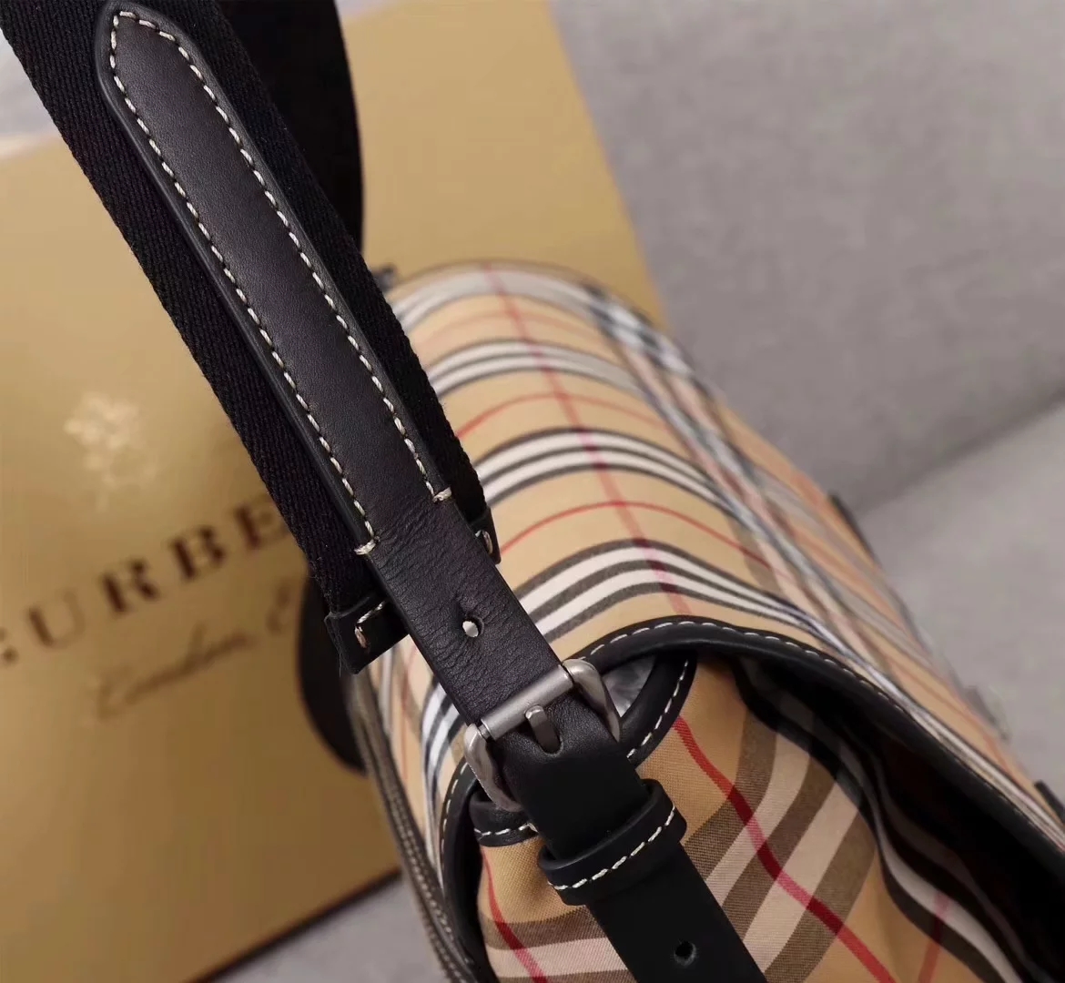 Replica Burberry Vintage Check and Leather Leather Crossbody Bag Men And Women