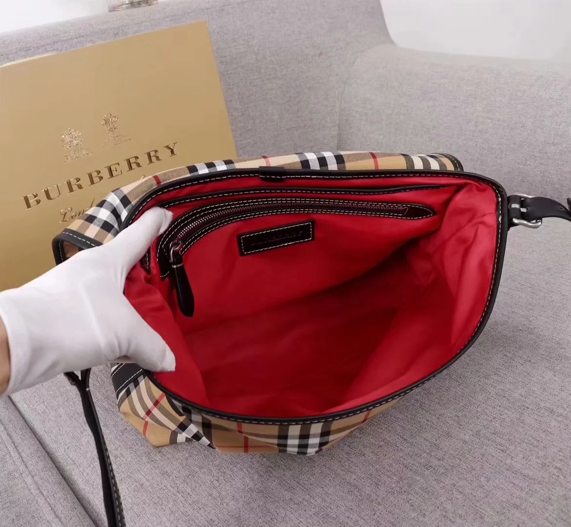 Replica Burberry Vintage Check and Leather Leather Crossbody Bag Men And Women