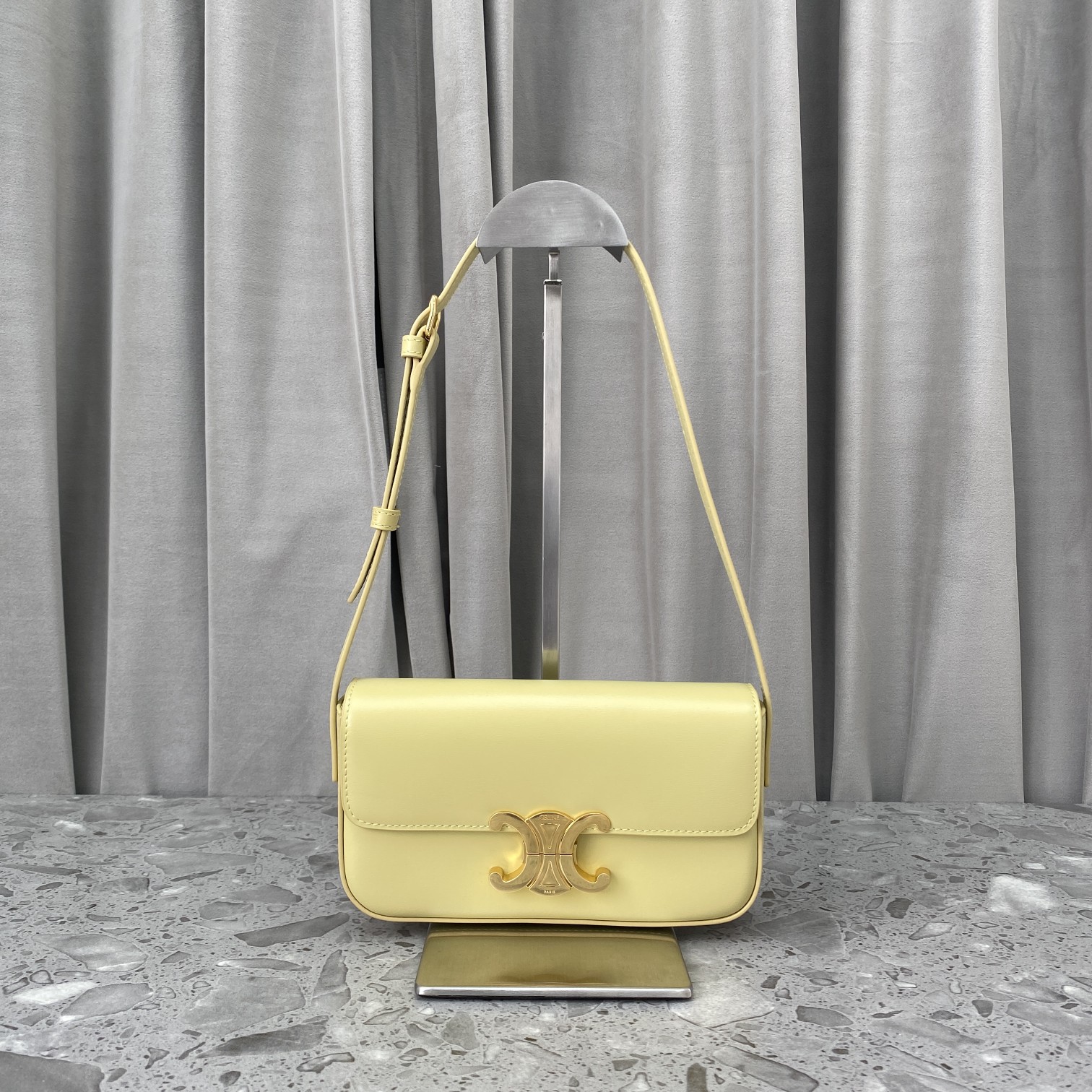 Replica Celine Triomphe Shoulder Bag In Shiny Calfskin Yellow