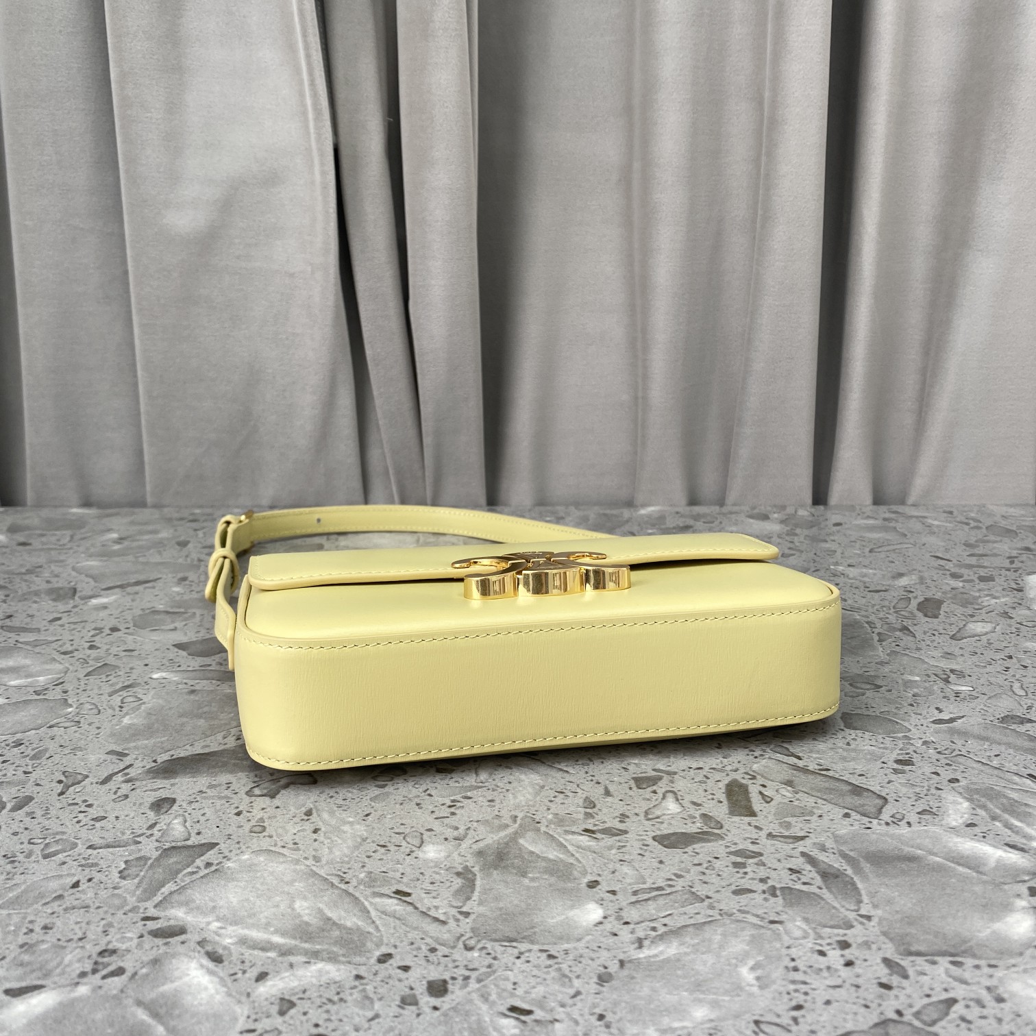 Replica Celine Triomphe Shoulder Bag In Shiny Calfskin Yellow