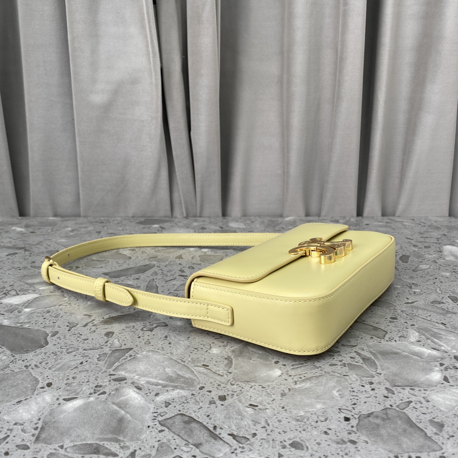 Replica Celine Triomphe Shoulder Bag In Shiny Calfskin Yellow