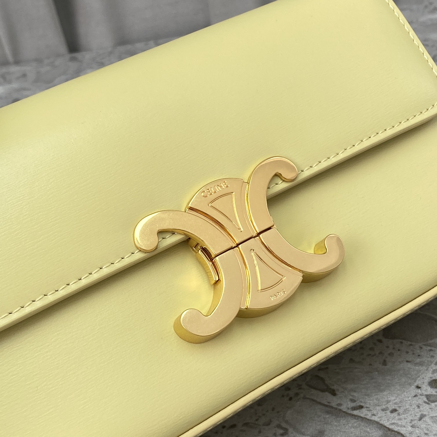 Replica Celine Triomphe Shoulder Bag In Shiny Calfskin Yellow