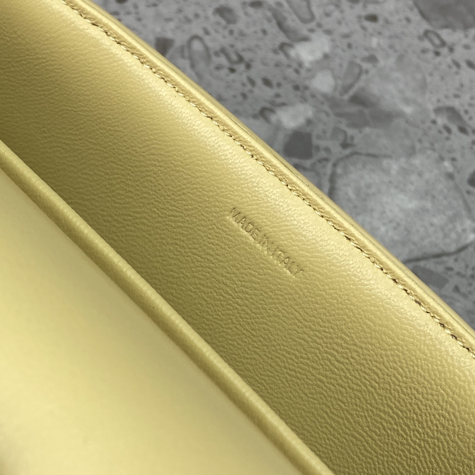 Replica Celine Triomphe Shoulder Bag In Shiny Calfskin Yellow