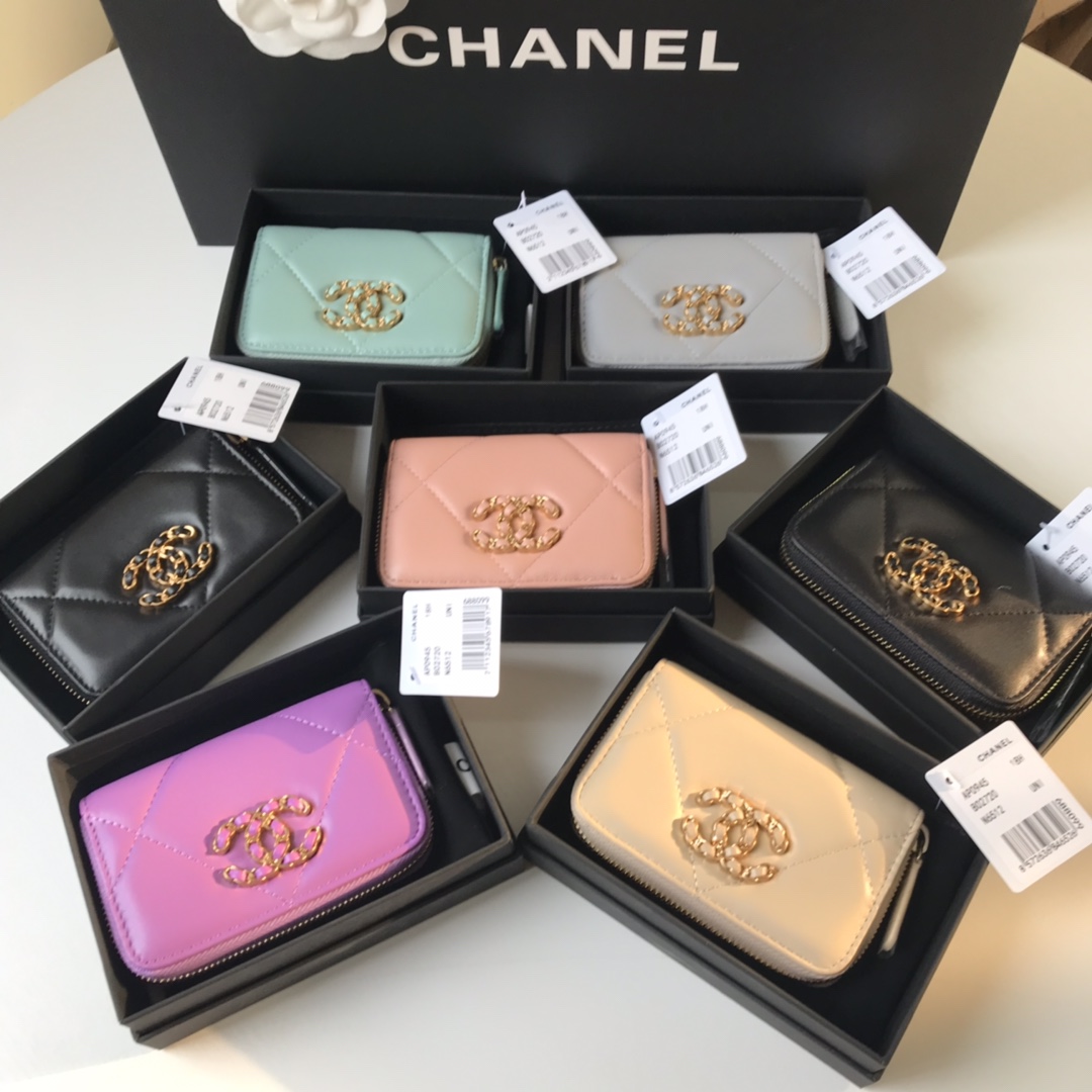 Replica Chanel 19 Chanel Short Zipper Wallets