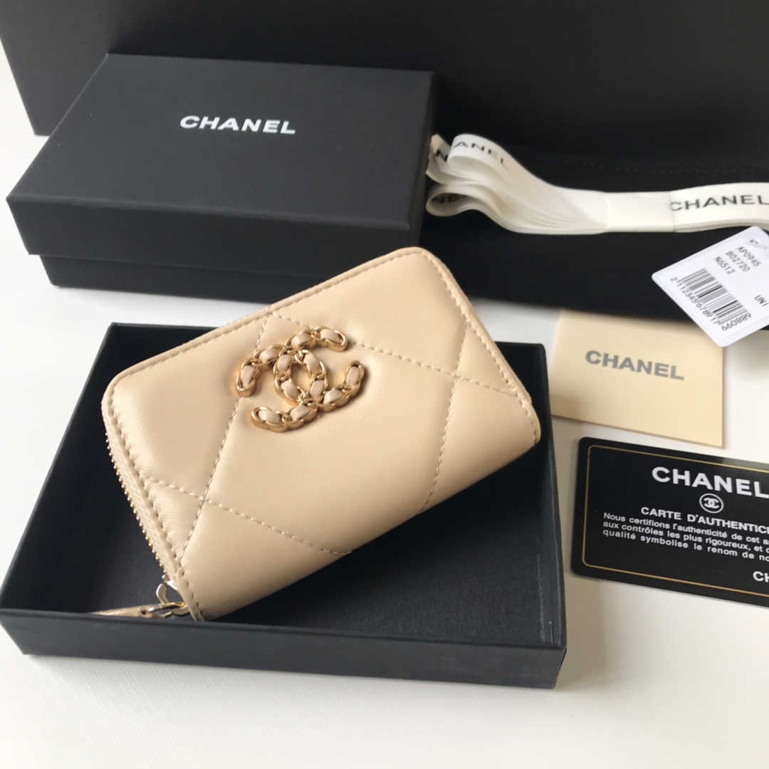 Replica Chanel 19 Chanel Short Zipper Wallets