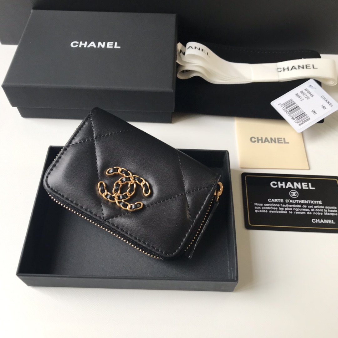 Replica Chanel 19 Chanel Short Zipper Wallets