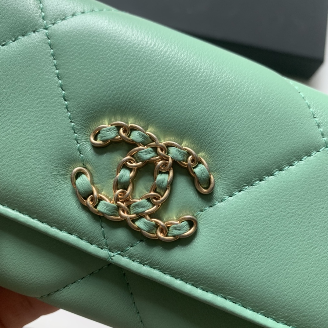 Replica Chanel 19 Long Wallet Green AP0953