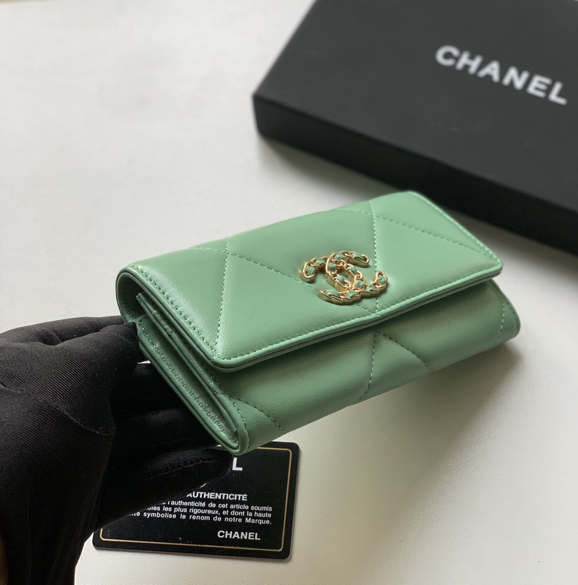 Replica Chanel 19 Long Wallet Green AP0953