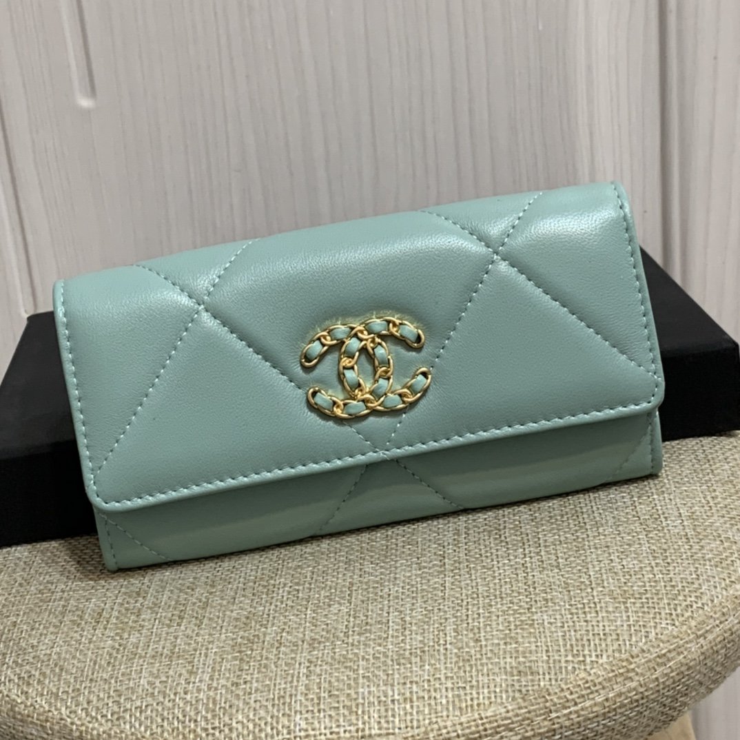 Replica Chanel 19 Women Long Wallet