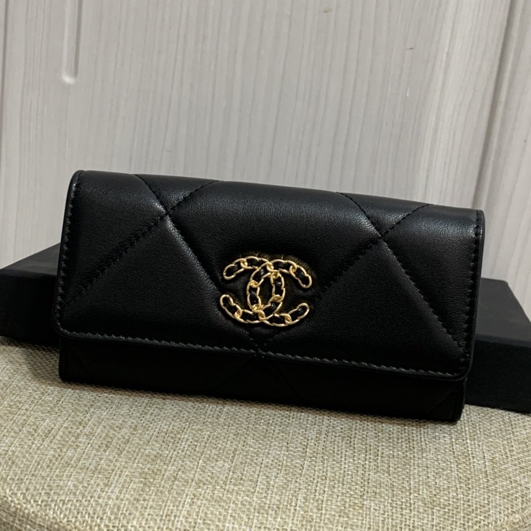 Replica Chanel 19 Women Long Wallet