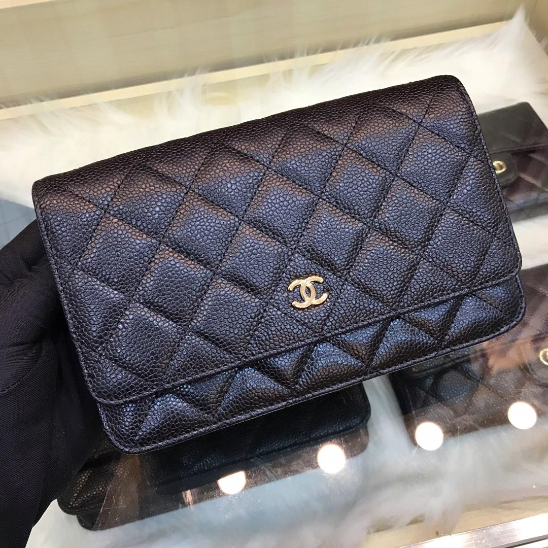 Replica Chanel A33814 Classcics Wallet On Chain Caviar Quilted Genuine Leather Gold Tone Metal