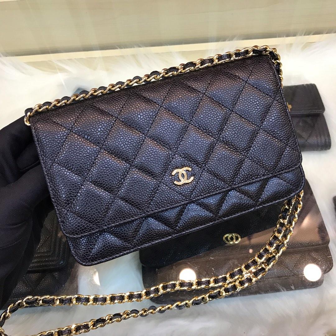 Replica Chanel A33814 Classcics Wallet On Chain Caviar Quilted Genuine Leather Gold Tone Metal