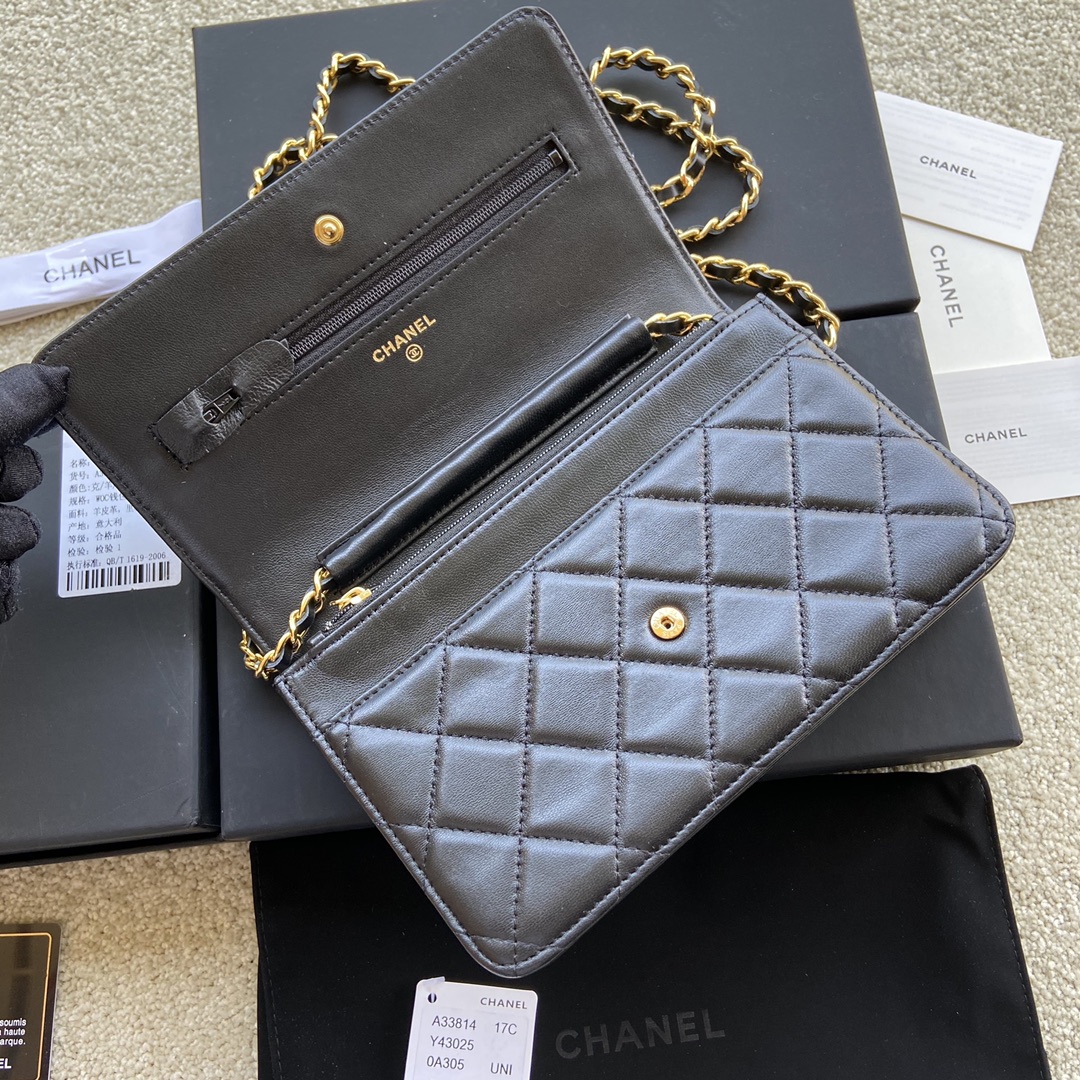 Replica Chanel A33814 Women Classcics Wallet On Chain Black Leather with Gold