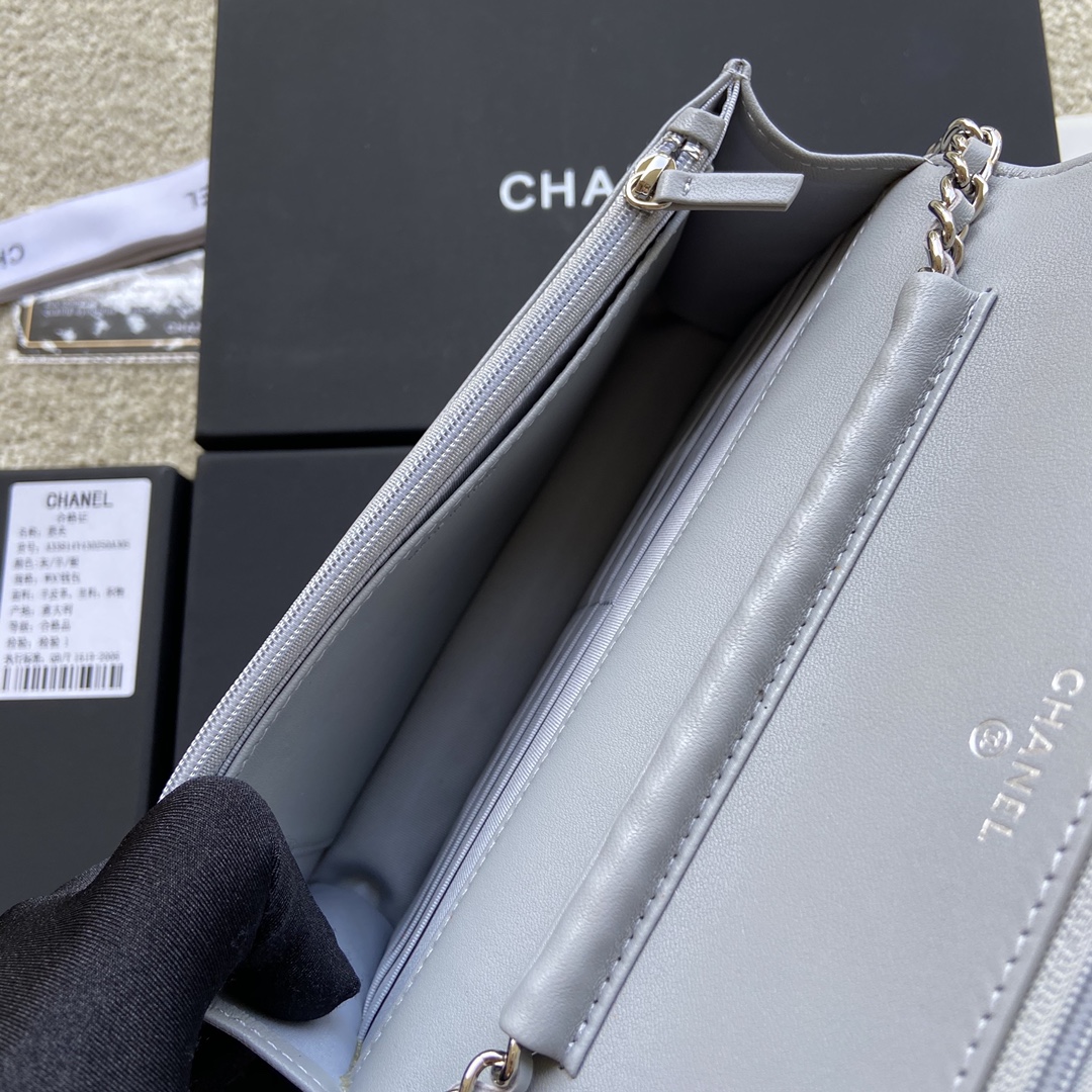 Replica Chanel A33814 Women Classcics Wallet On Chain Light Gray with Sliver