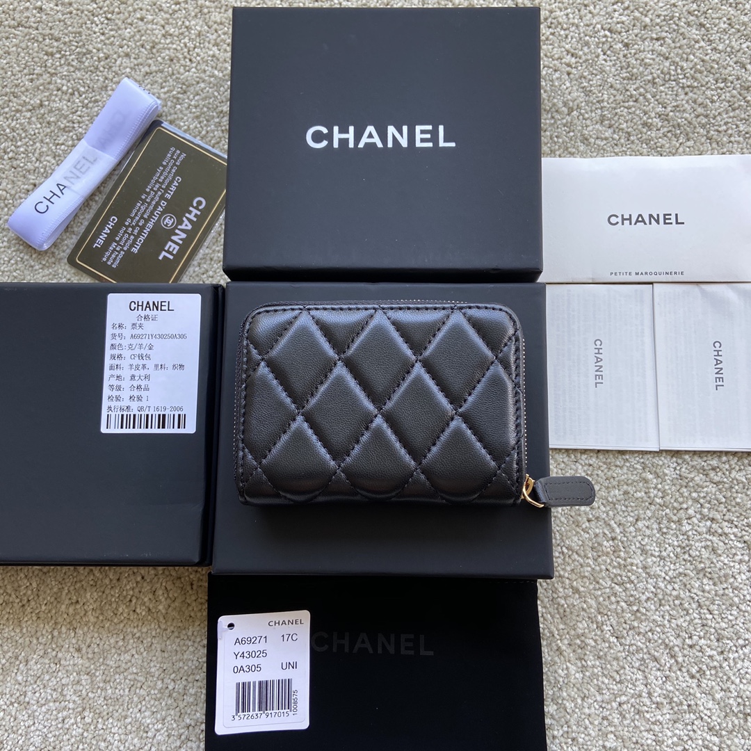 Replica Chanel A69271 Small Wallet Black Leather With Gold