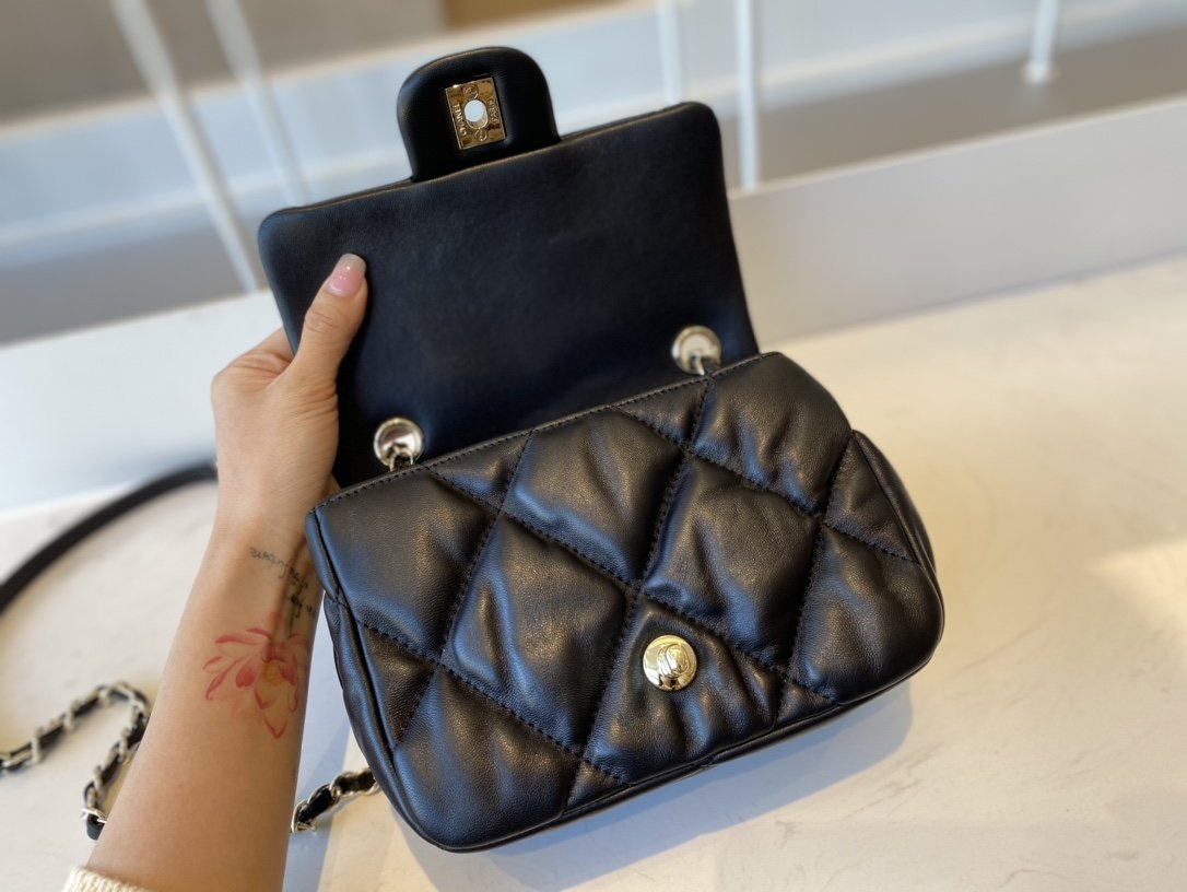 Replica Chanel AS2232 Small Flap Bag Calfskin Gold-Tone Metal Black