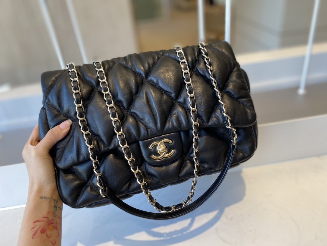 Replica Chanel AS2234 Large Flap Bag Calfskin Gold-Tone Metal Black 20cm