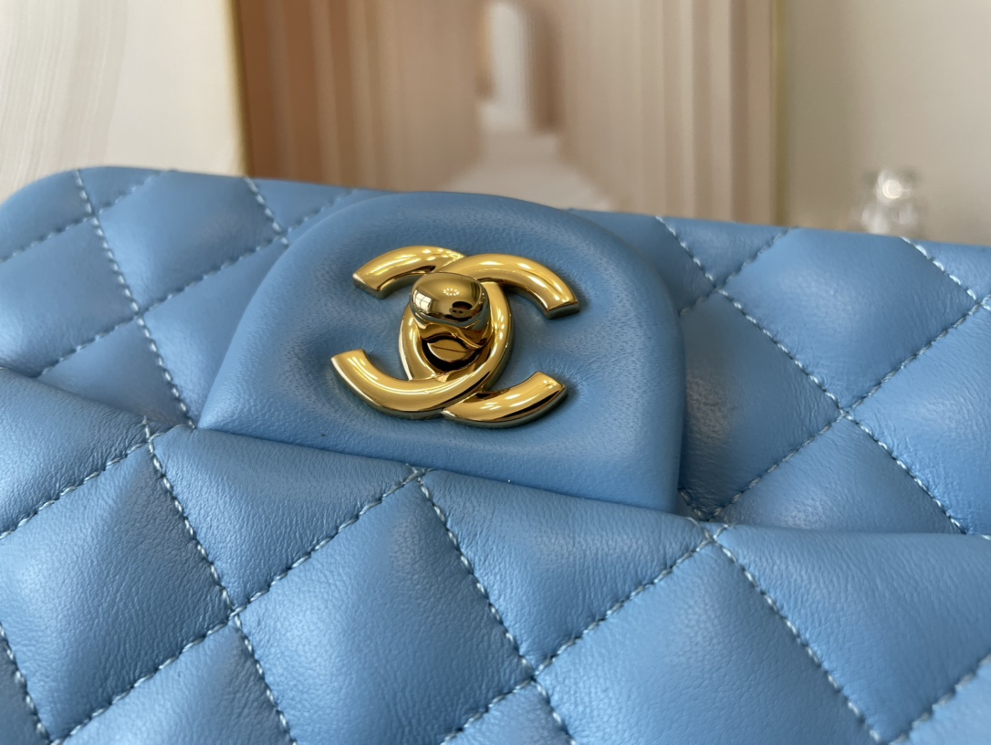 Replica Chanel Clasica Flap Mini Chain Shoulder Bag 17cm Quilted Lambskin With Gold Blue