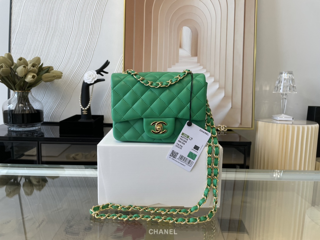 Replica Chanel Clasica Flap Mini Chain Shoulder Bag 17cm Quilted Lambskin With Gold Green