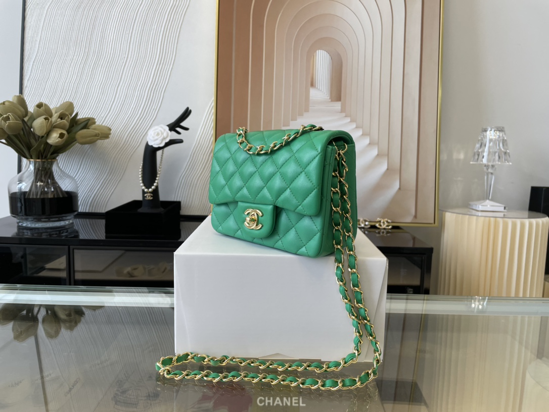 Replica Chanel Clasica Flap Mini Chain Shoulder Bag 17cm Quilted Lambskin With Gold Green