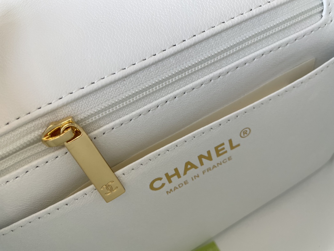 Replica Chanel Clasica Flap Mini Chain Shoulder Bag 17cm Quilted Lambskin With Gold White