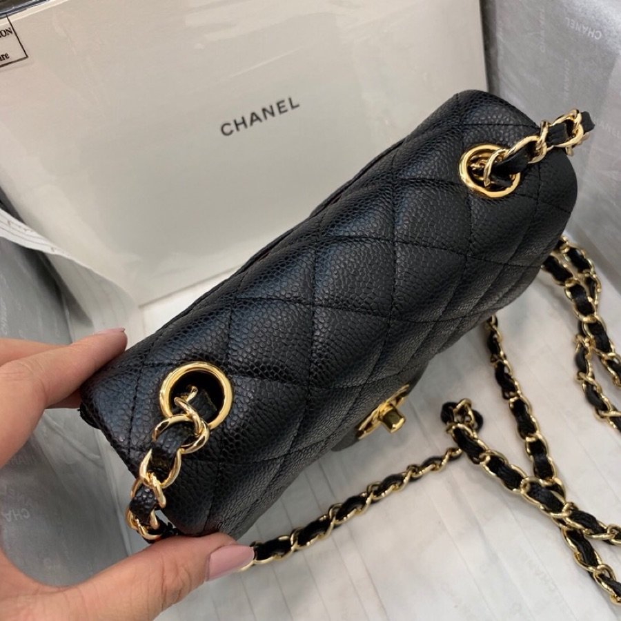 Replica Chanel Mini Flap Bag Grained Calfskin Gold-Tone Metal A35200 