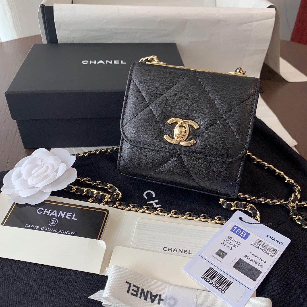 Replica Chanel Ohanel Trendy Mini Wallet on Chain Lambskin Gold-Tone Metal Black