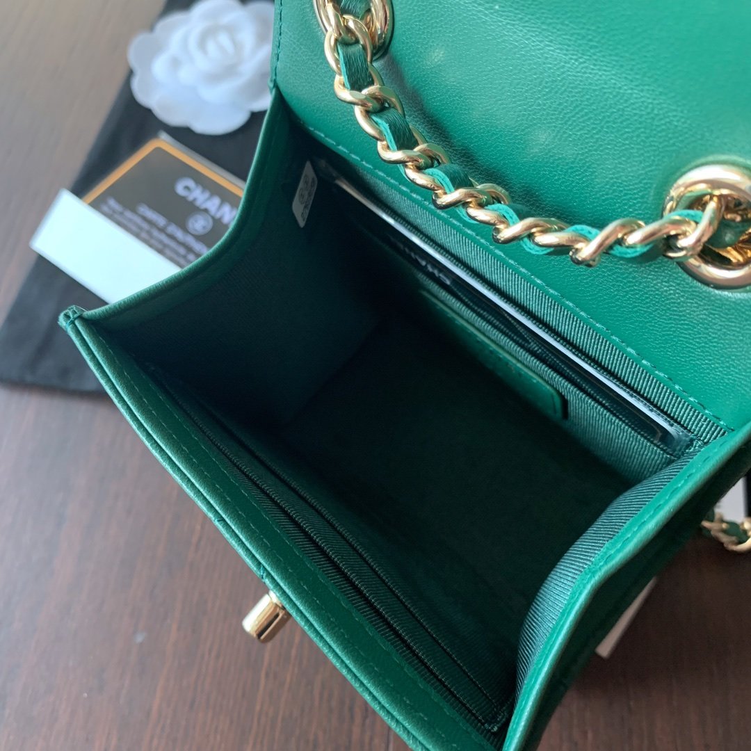 Replica Chanel Ohanel Trendy Mini Wallet on Chain Lambskin Gold-Tone Metal Green