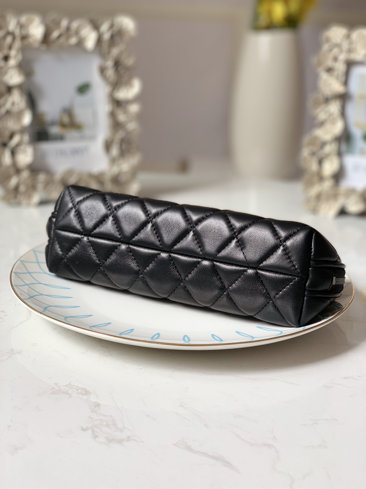 Replica Chanel Women Cosmetic Bag Black Leather