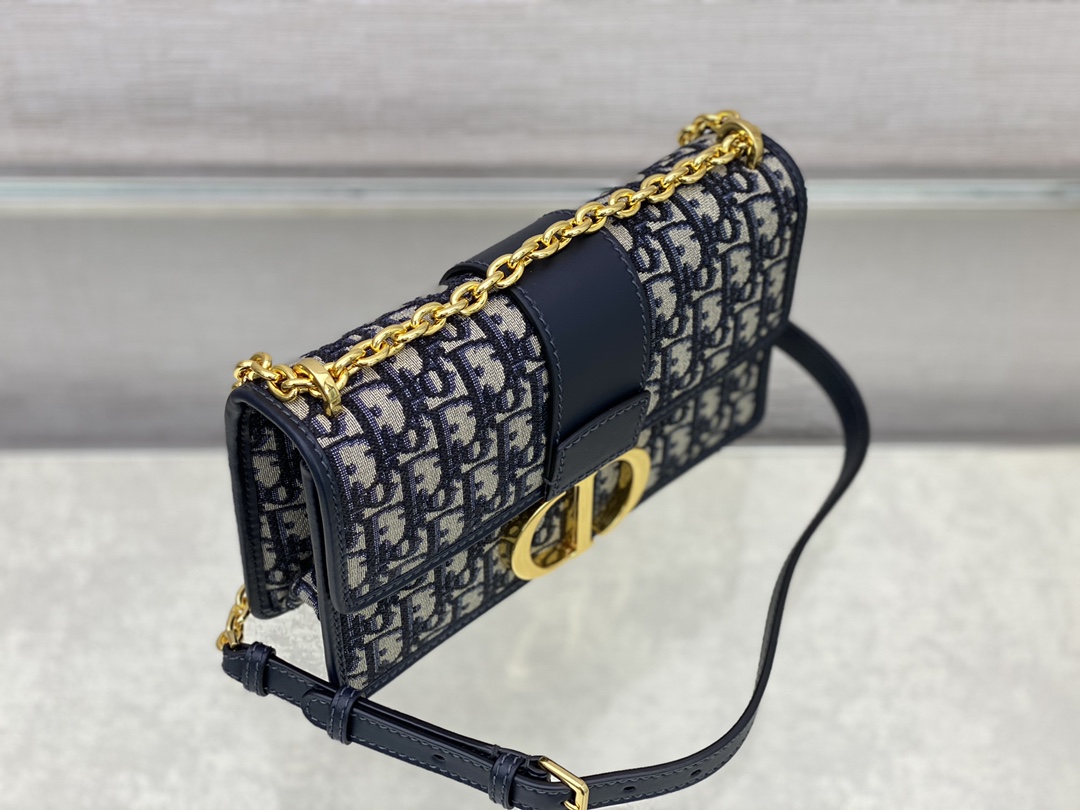 Replica Dior 30 Montaigne Bag Blue Dior Oblique Jacquard