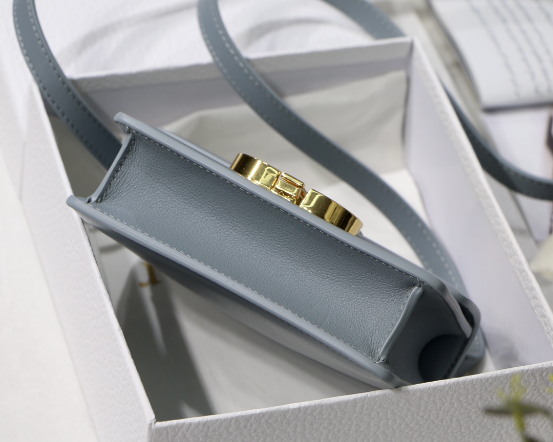 Replica Dior Mini Micro 30 Montaigne Bag Blue-Gray Box Calfskin