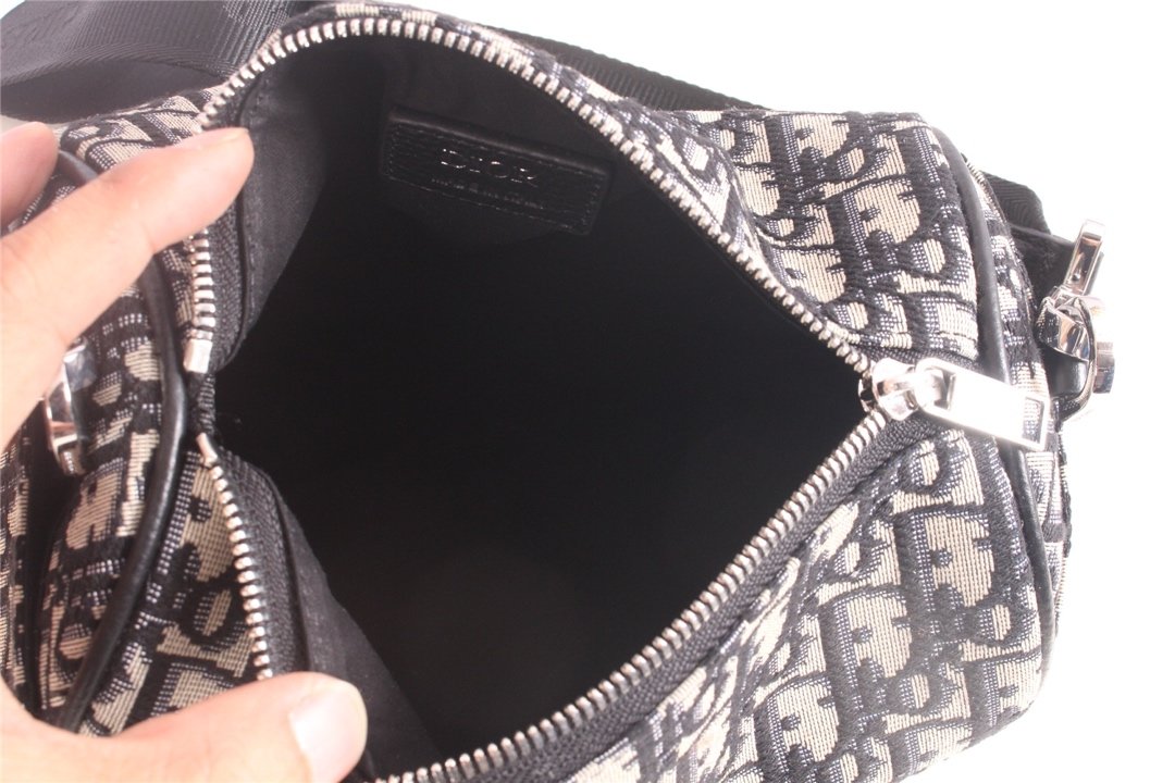 Replica Dior Roller Dior Oblique Messenger Bag