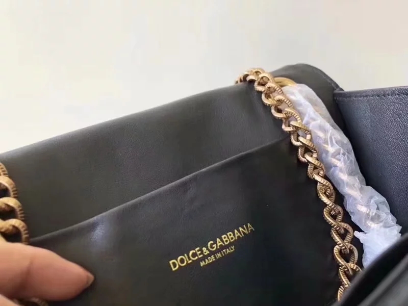 dolce gabbana medium devotion bag