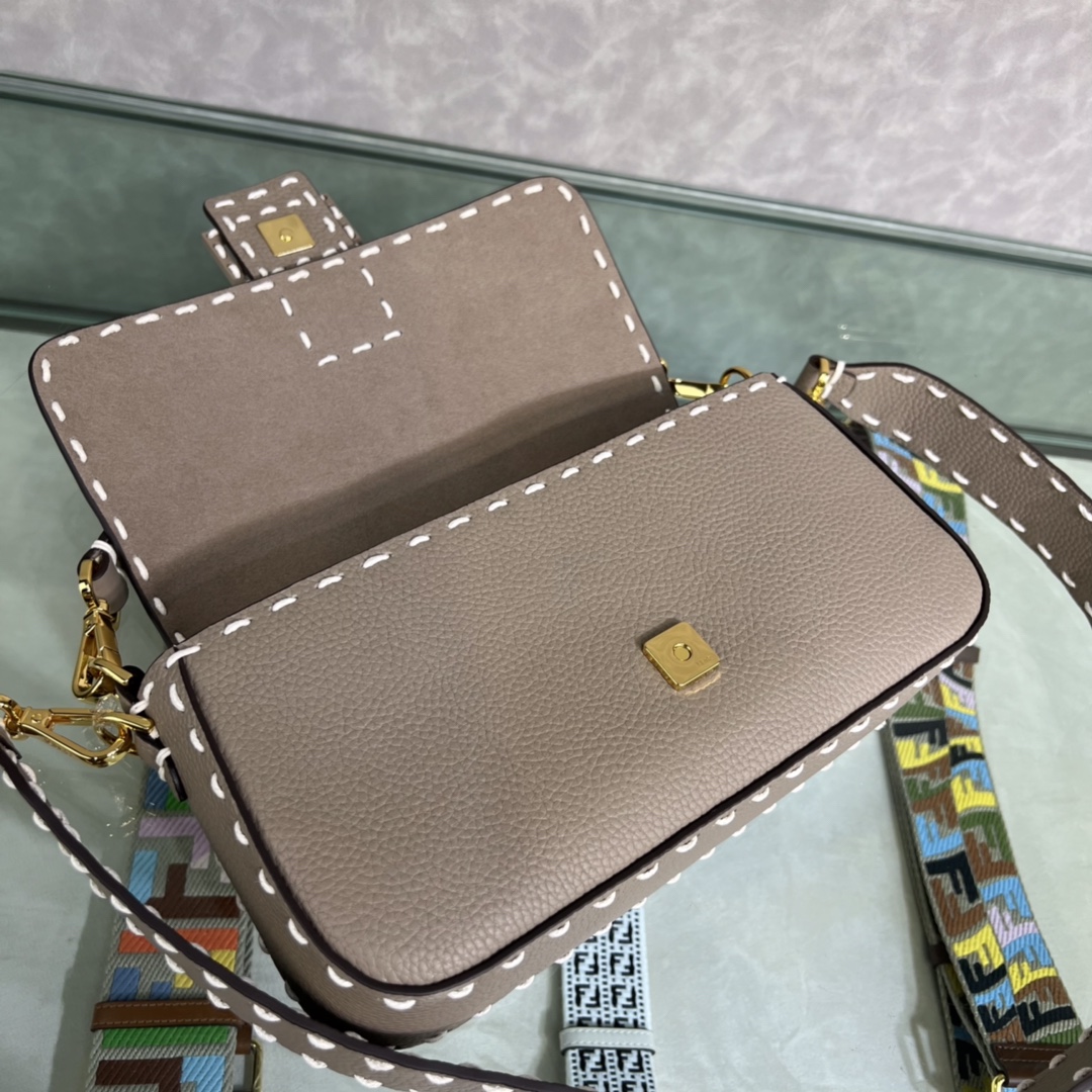 Replica Fendi Baguette Gray Full Grain Leather Bag with Hand Stitching and Decorated with an FF Clasp Price Online