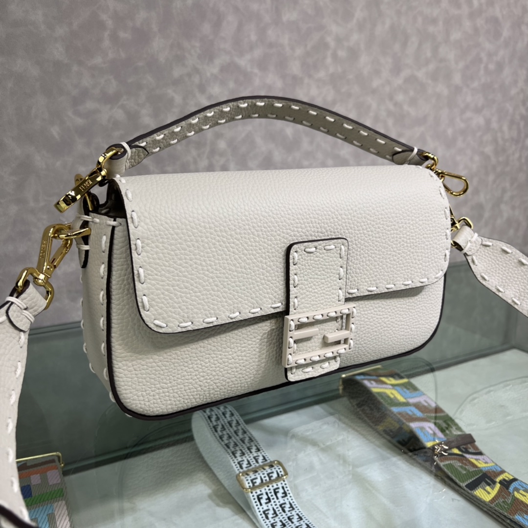 Replica Fendi Baguette White Full Grain Leather Bag with Hand Stitching and Decorated with an FF Clasp Price Online