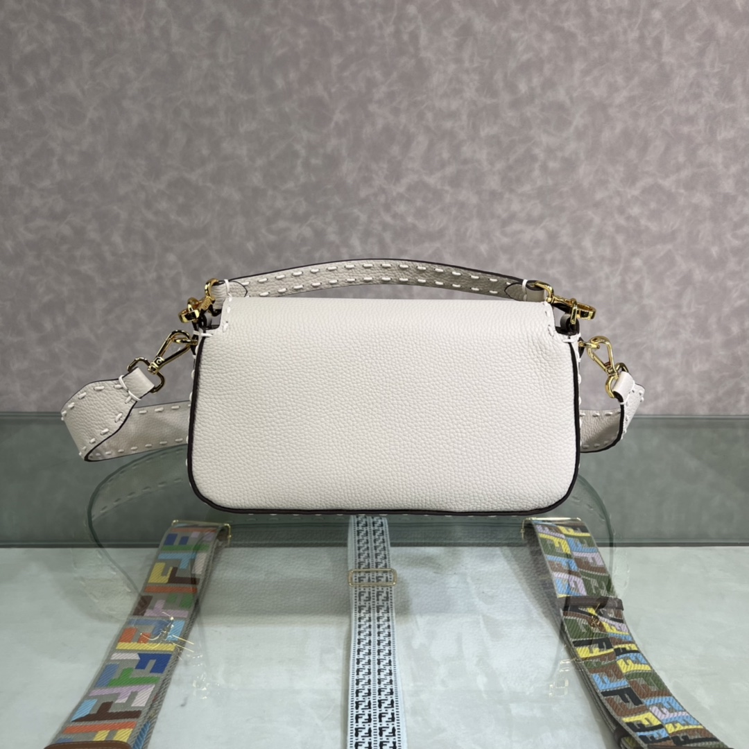 Replica Fendi Baguette White Full Grain Leather Bag with Hand Stitching and Decorated with an FF Clasp Price Online