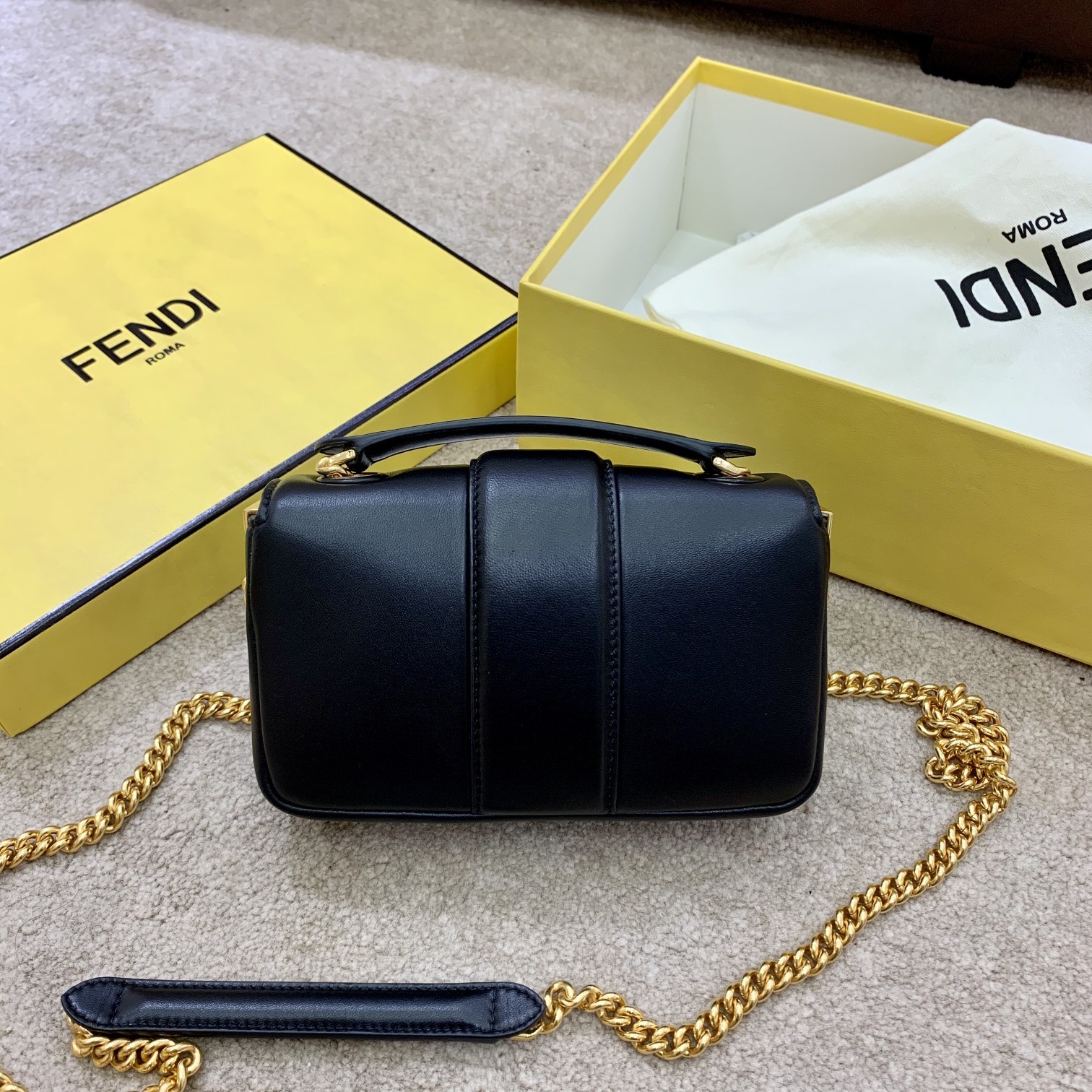 Replica Fendi Mini Baguette bag with Sliding Chain Black