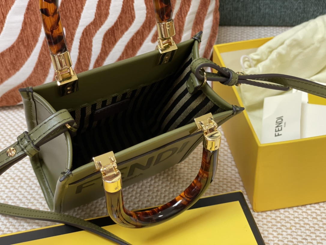 Replica Fendi Mini Sunshine Shopper Bag Green Leahter with FENDI ROMA