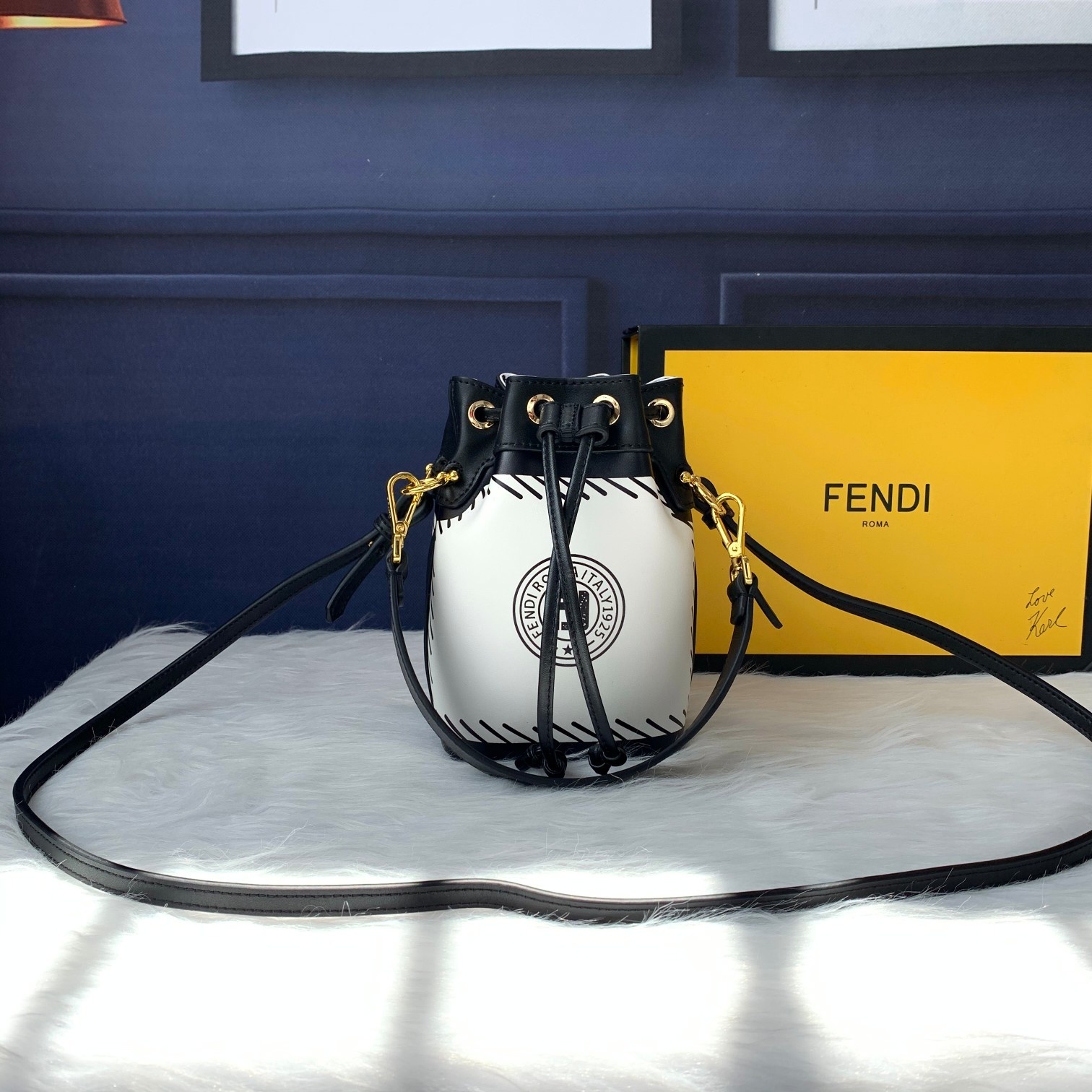 Replica Fendi Mon Tresor Small Bucket Bag With Fendi Logo White Canvas Mini Bag