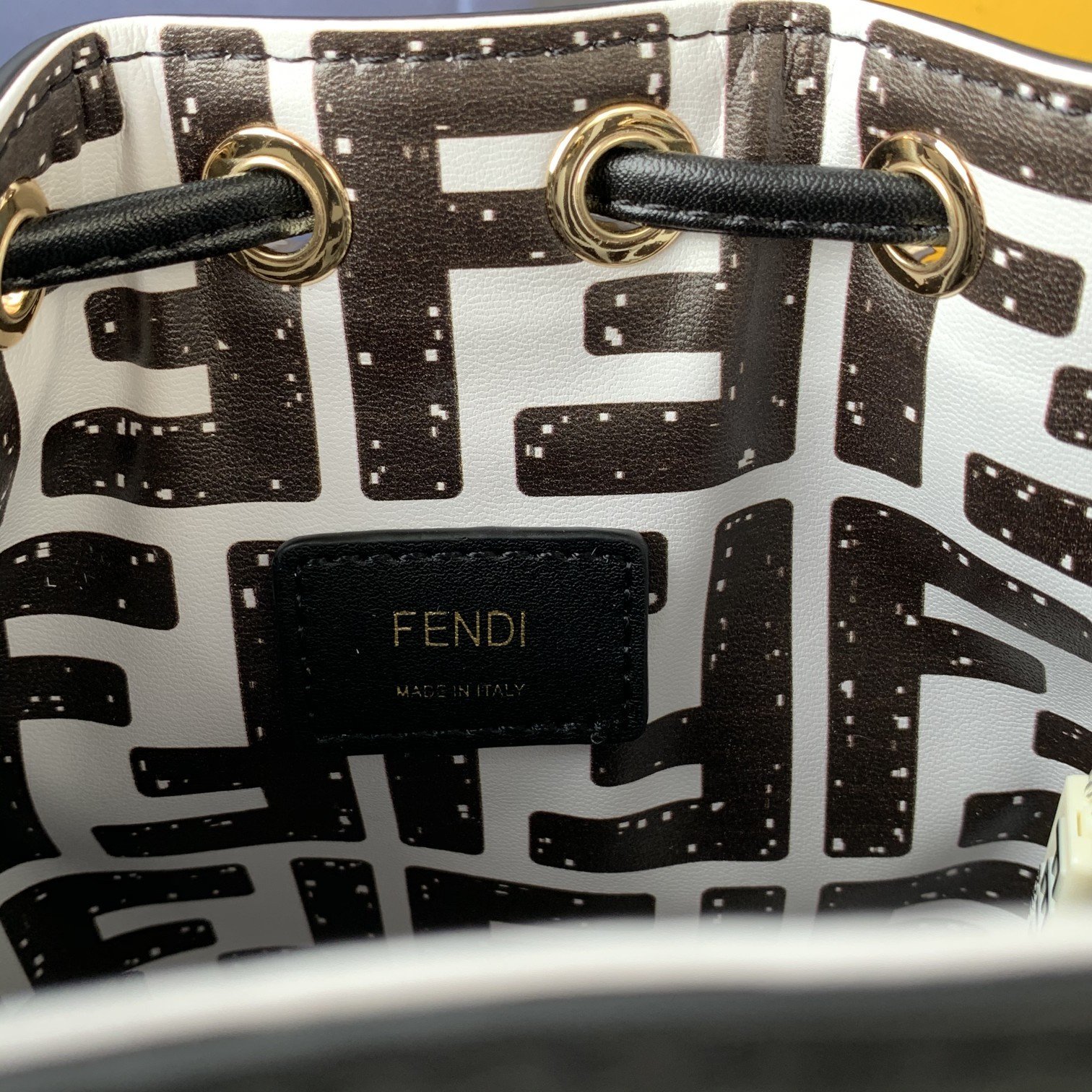 Replica Fendi Mon Tresor Small Bucket Bag With Fendi Logo White Canvas Mini Bag