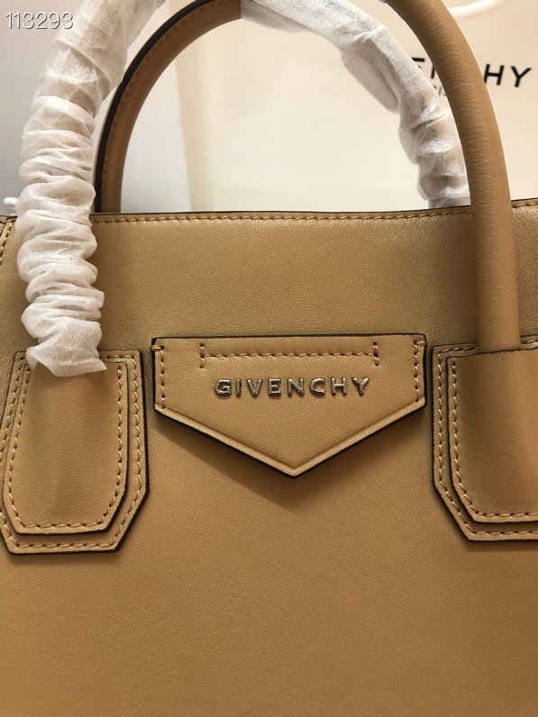 Replica Givenchy Antigona Soft Bag in Smooth Leather Beige